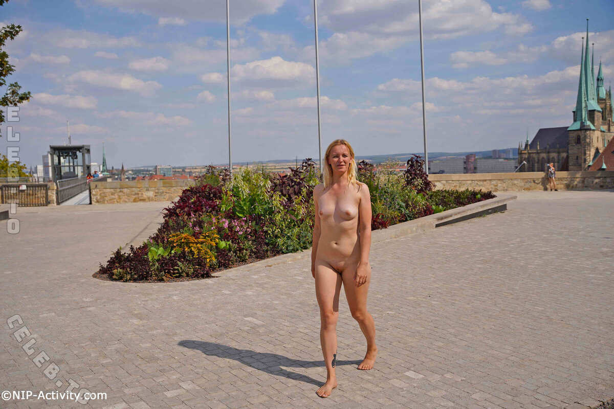 Nude in Public nude photo 6