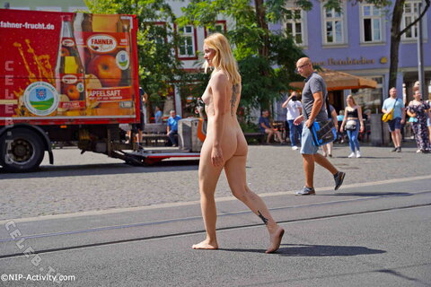 Nude in Public nude photo 127