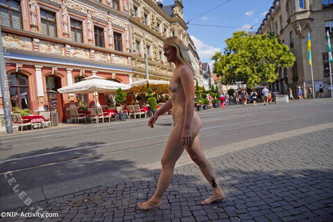 Nude in Public nude photo 112