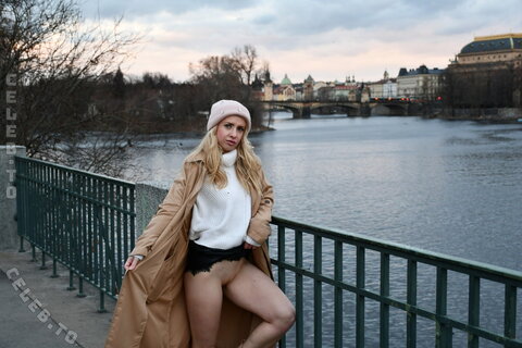 Nude in Public nude photo 20