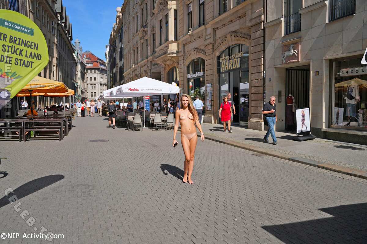 Nude in Public nude photo 19
