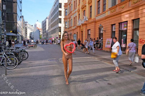 Nude in Public nude photo 96