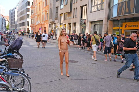 Nude in Public nude photo 79