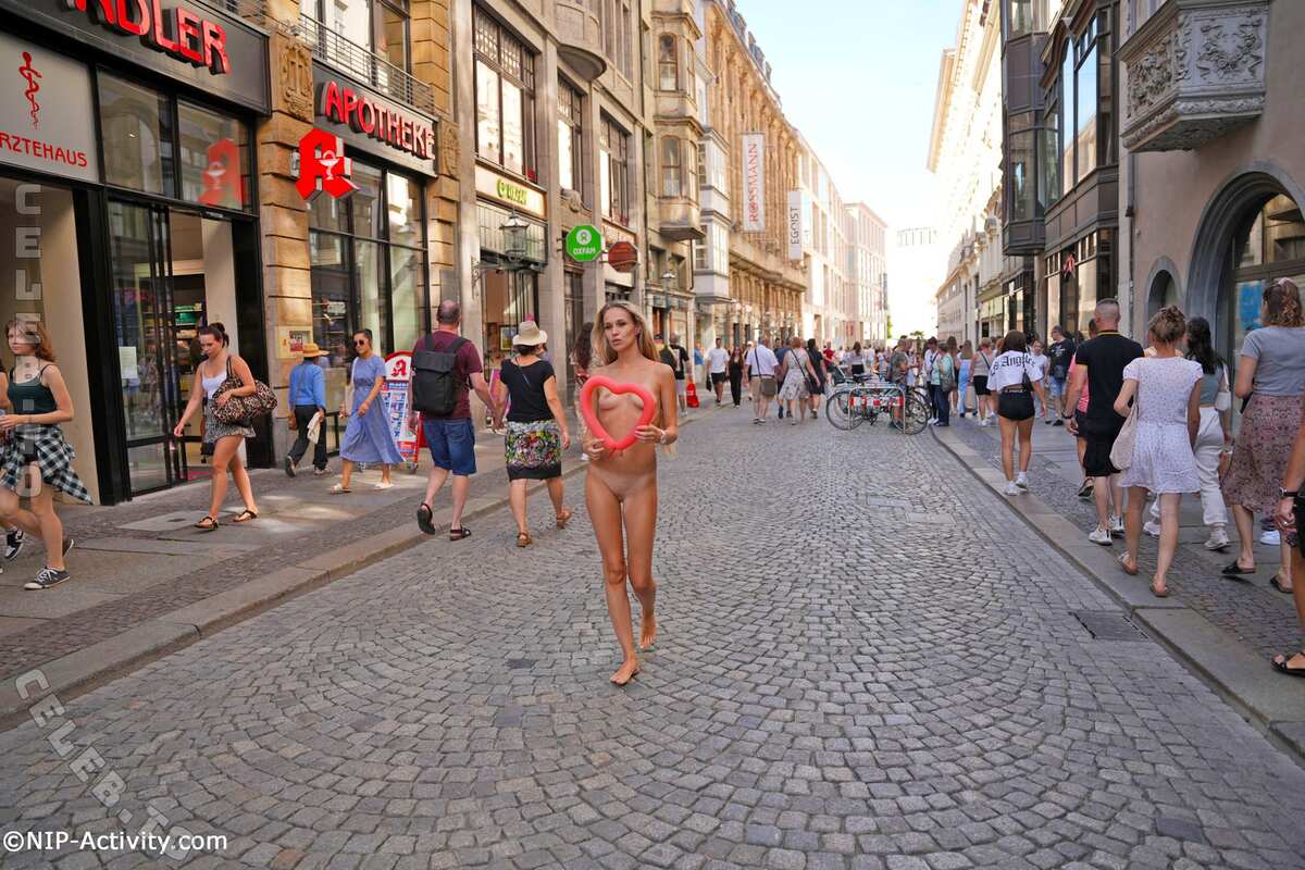 Nude in Public nude photo 4