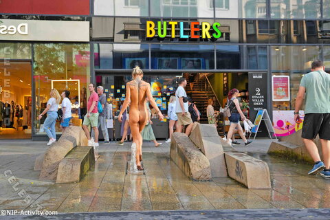 Nude in Public nude photo 220
