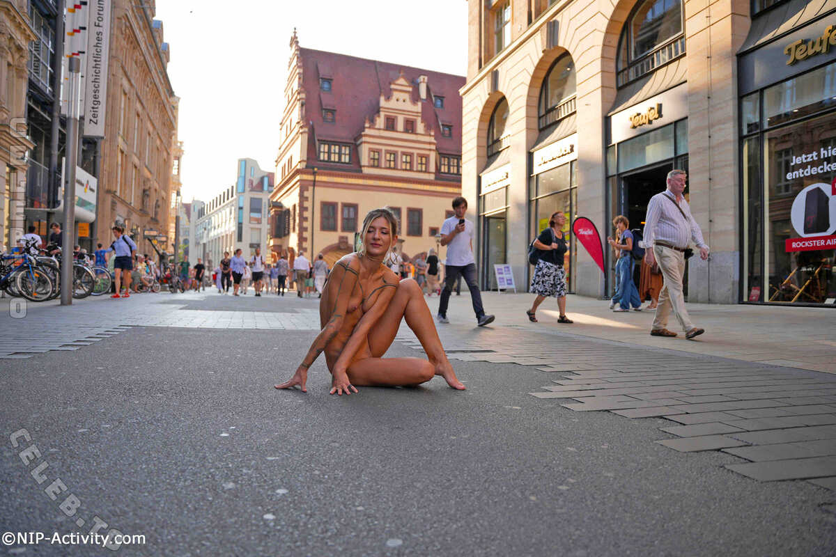 Nude in Public nude photo 18