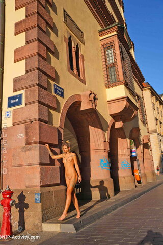 Nude in Public nude photo 100