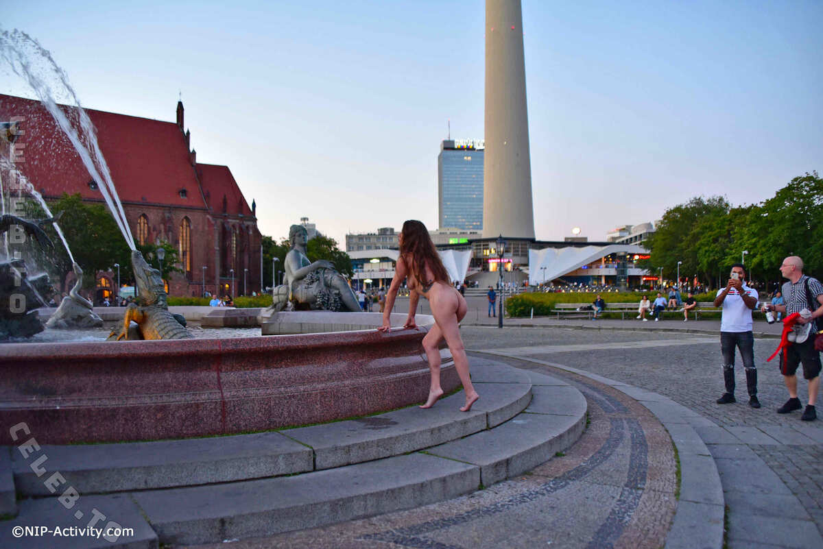 Nude in Public nude photo 4