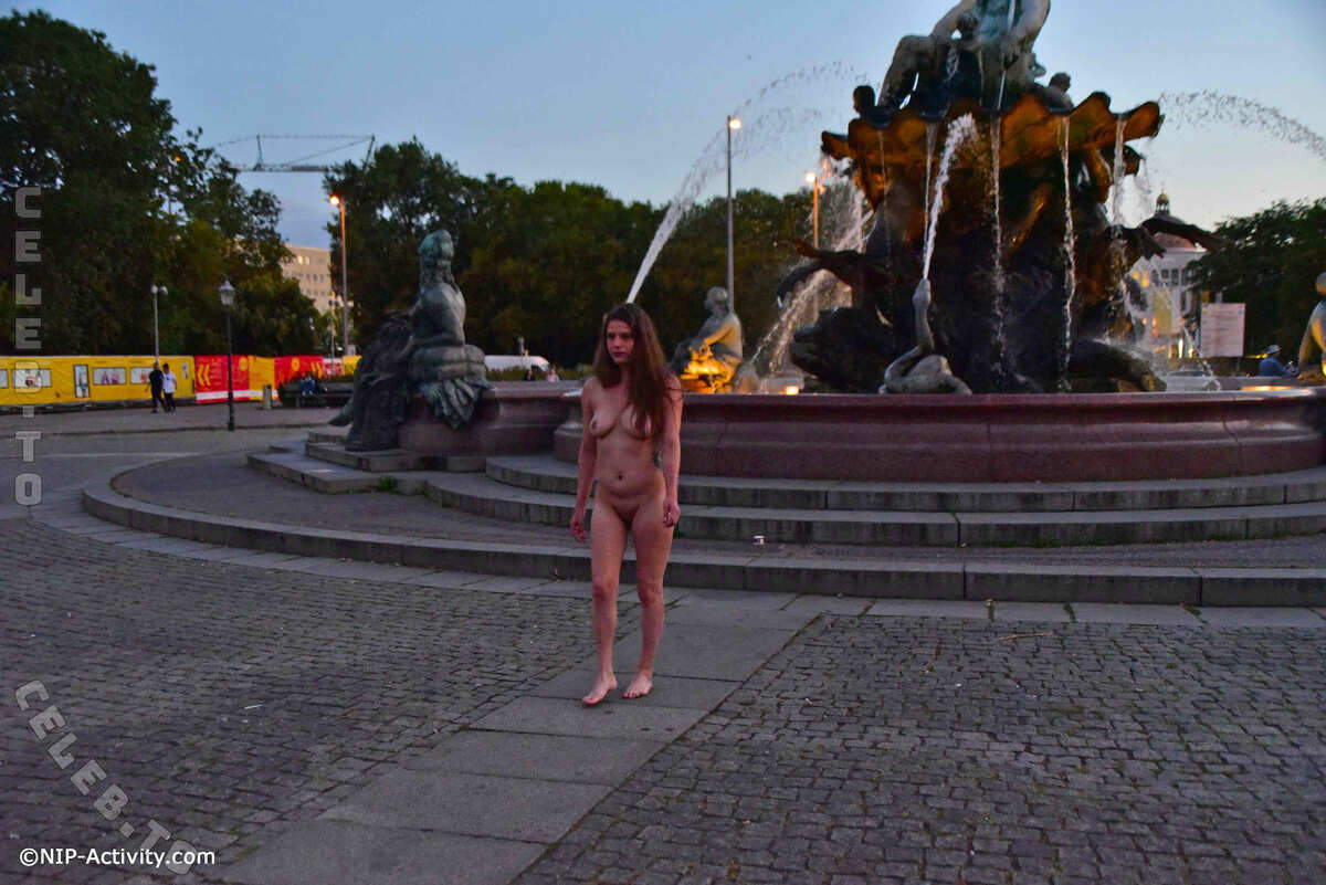 Nude in Public nude photo 10
