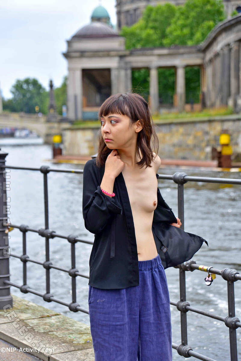 Nude in Public nude photo 9