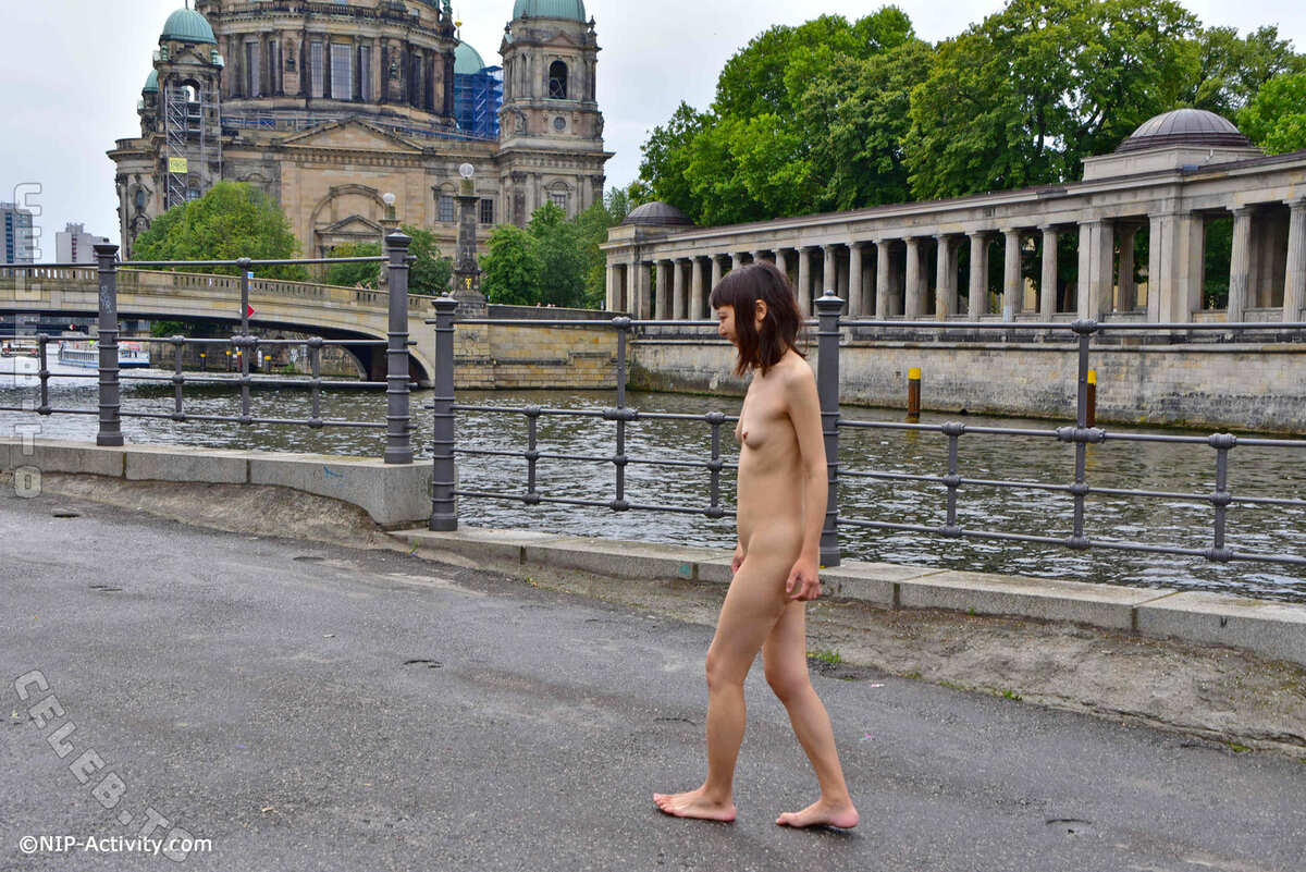 Nude in Public nude photo 8