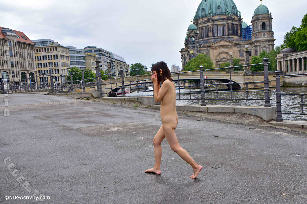 Nude in Public nude photo 12