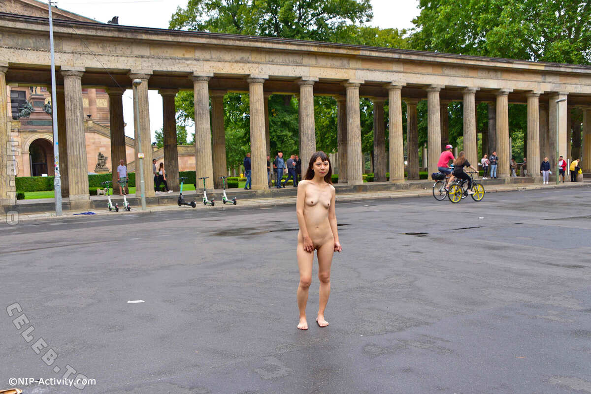 Nude in Public nude photo 3