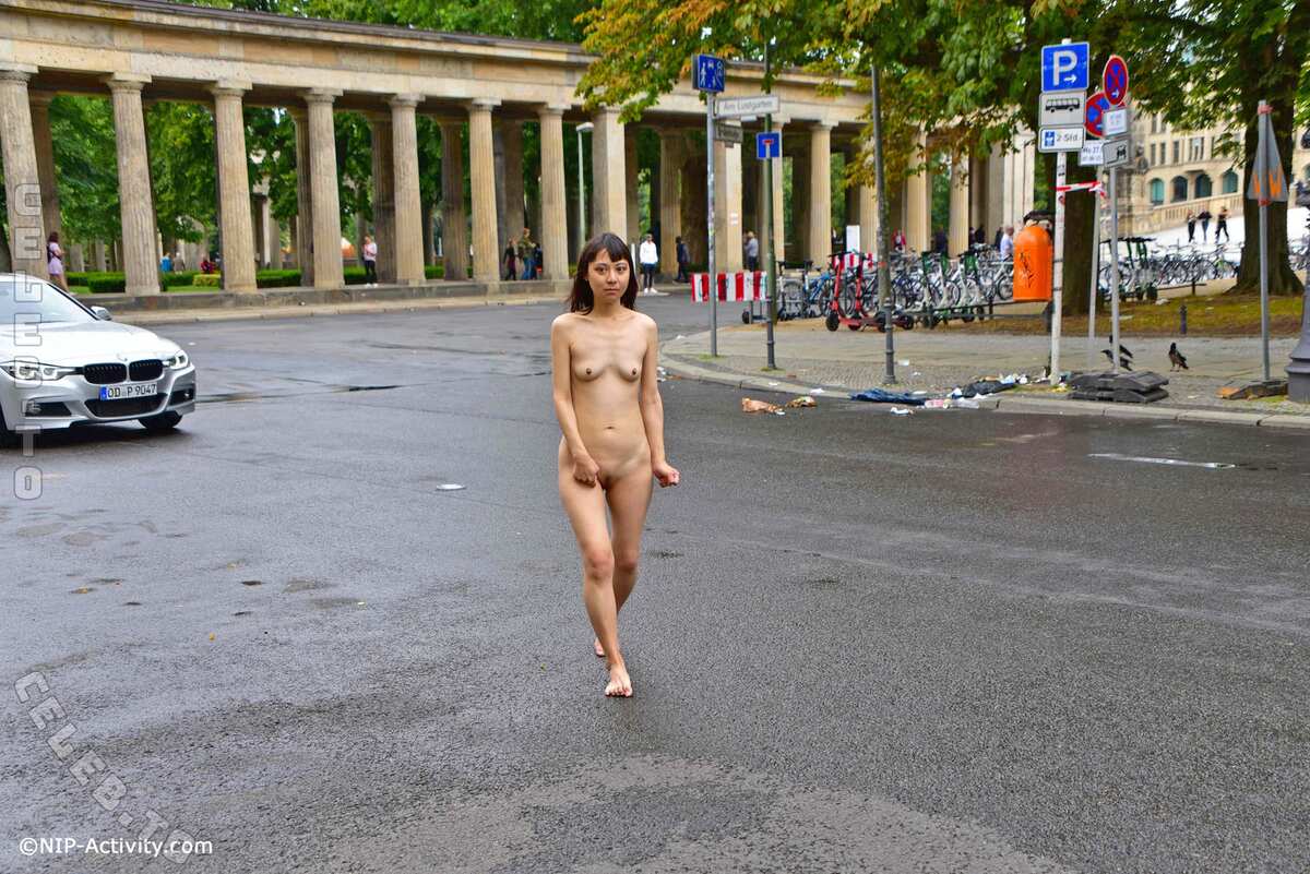 Nude in Public nude photo 8