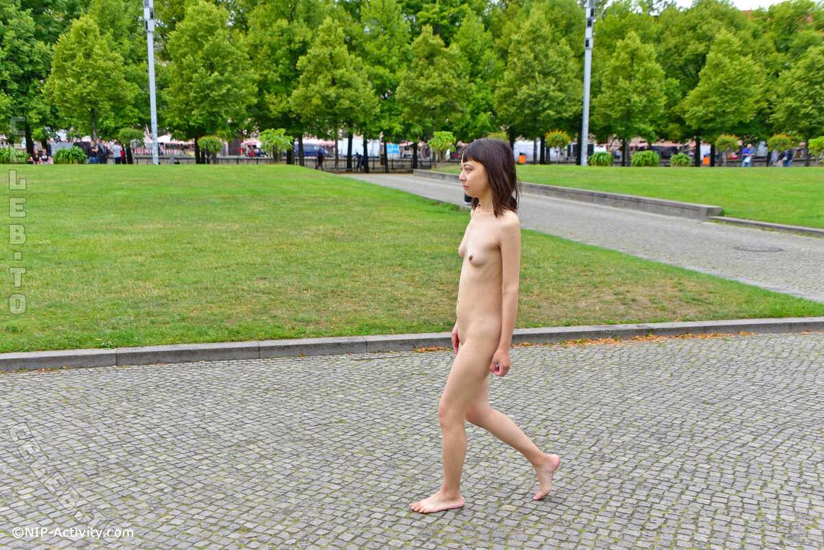 Nude in Public nude photo 4