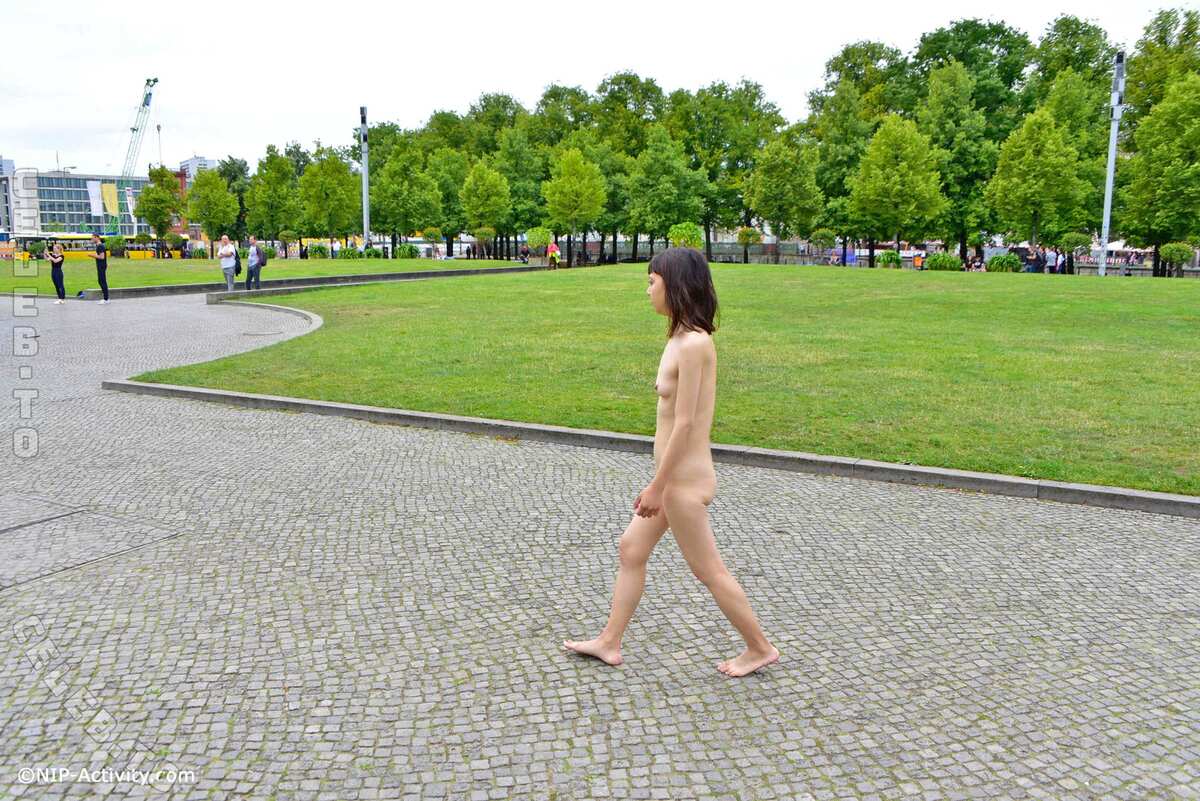 Nude in Public nude photo 7