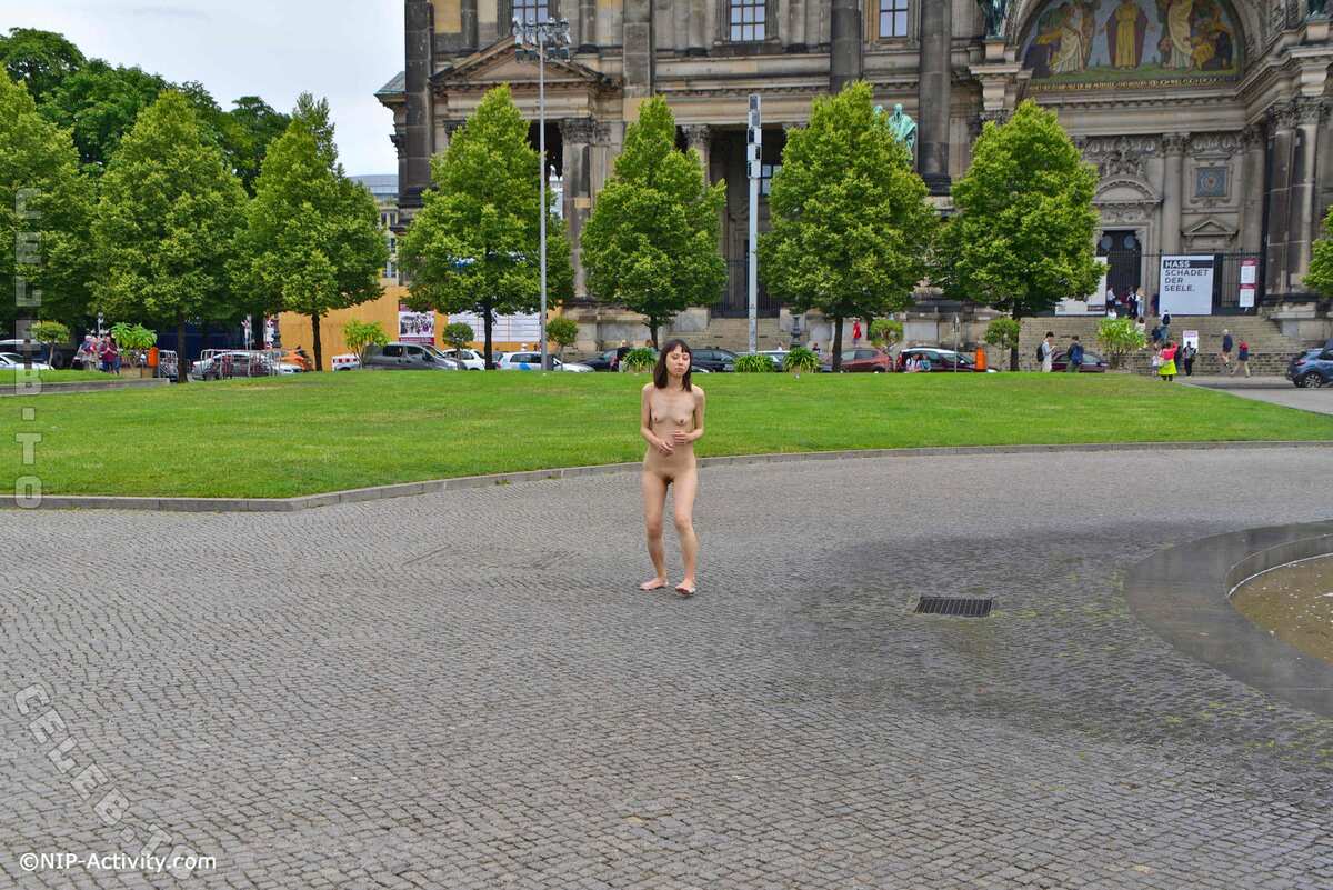 Nude in Public nude photo 16