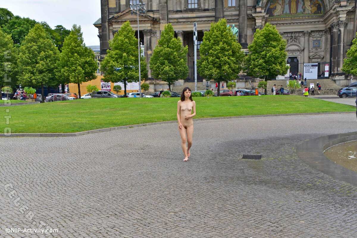 Nude in Public nude photo 17