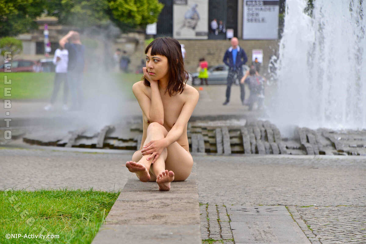 Nude in Public nude photo 13