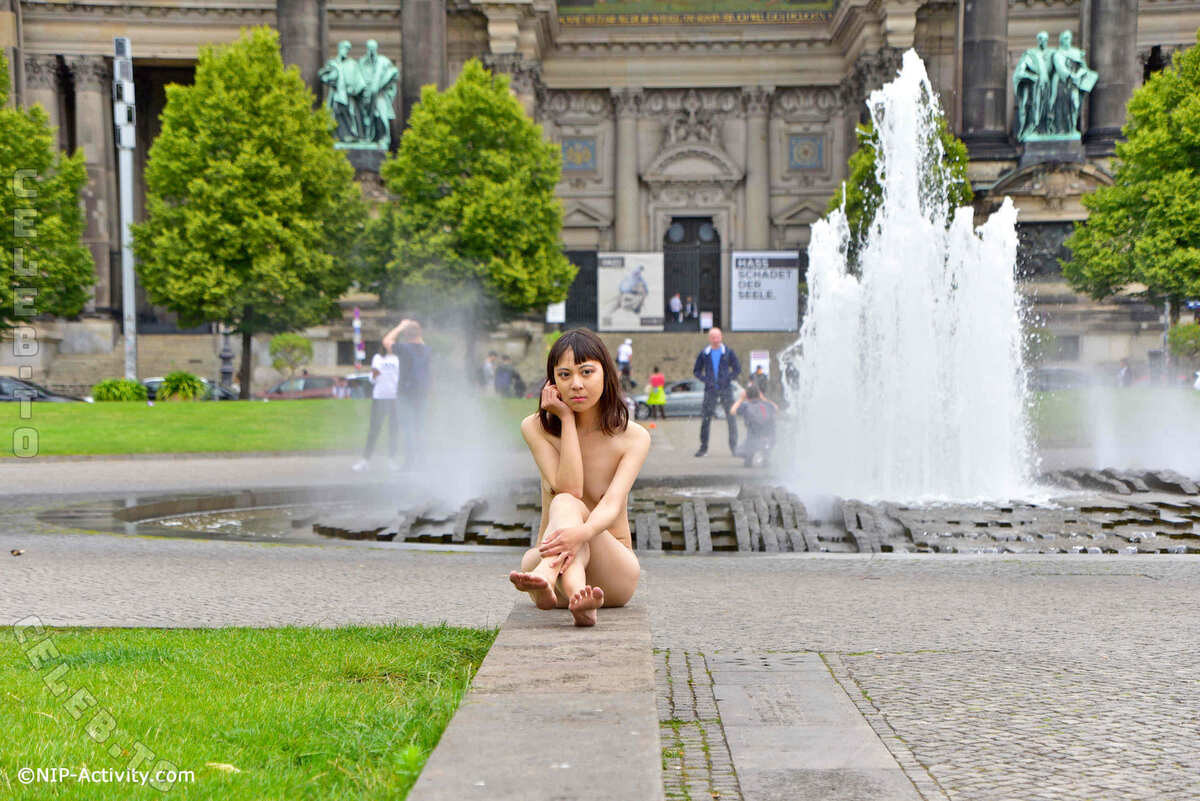 Nude in Public nude photo 14
