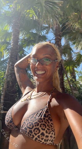 Nura Habib Omer New (16 photos)