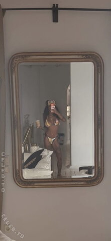 Nura Habib Omer nude photo 2