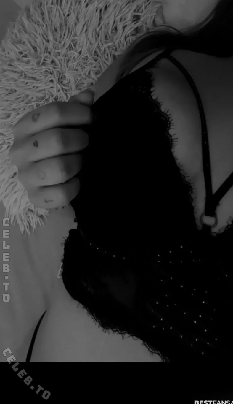Nylora nude photo 2