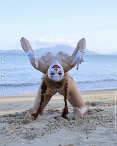 Nymphetty nude photo 14