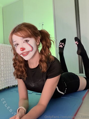 Nymphetty nude photo 3