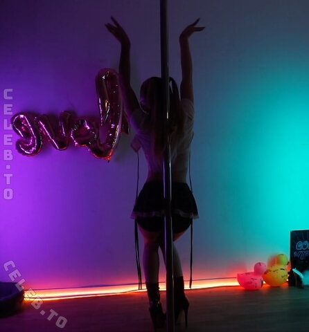 Nyny_x nude photo 4