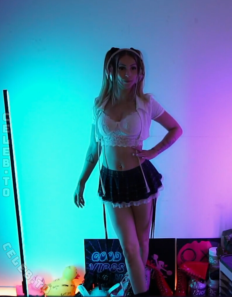Nyny_x nude photo 11