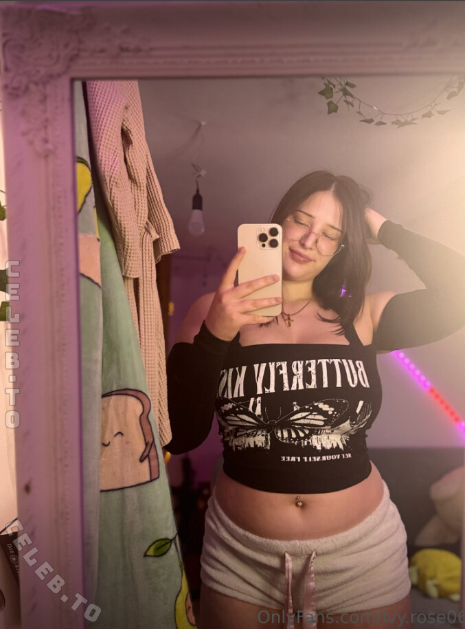 nyrae nude photo 7