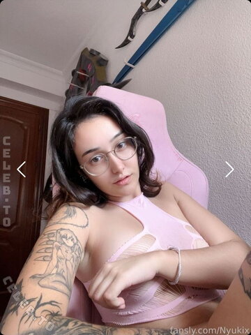 Nyukix nude photo 27