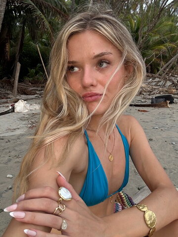 Ocean's Asmr nude photo 1