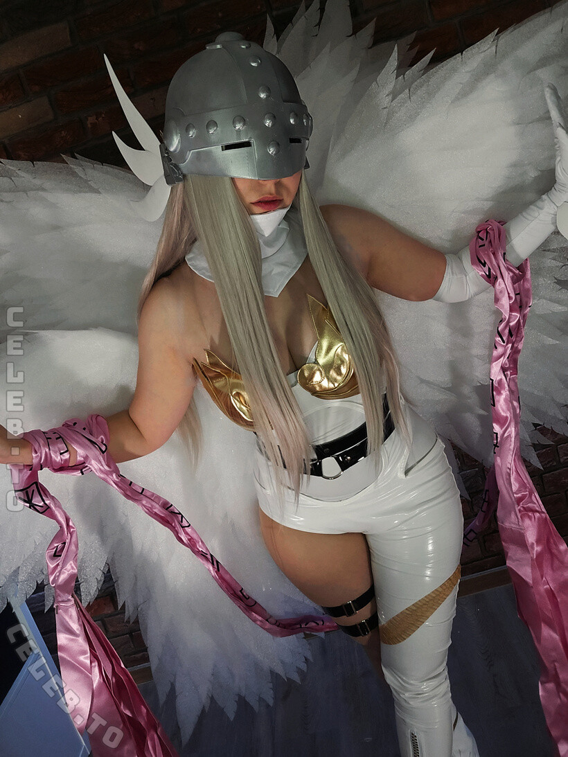 ochaki.cos nude photo 8
