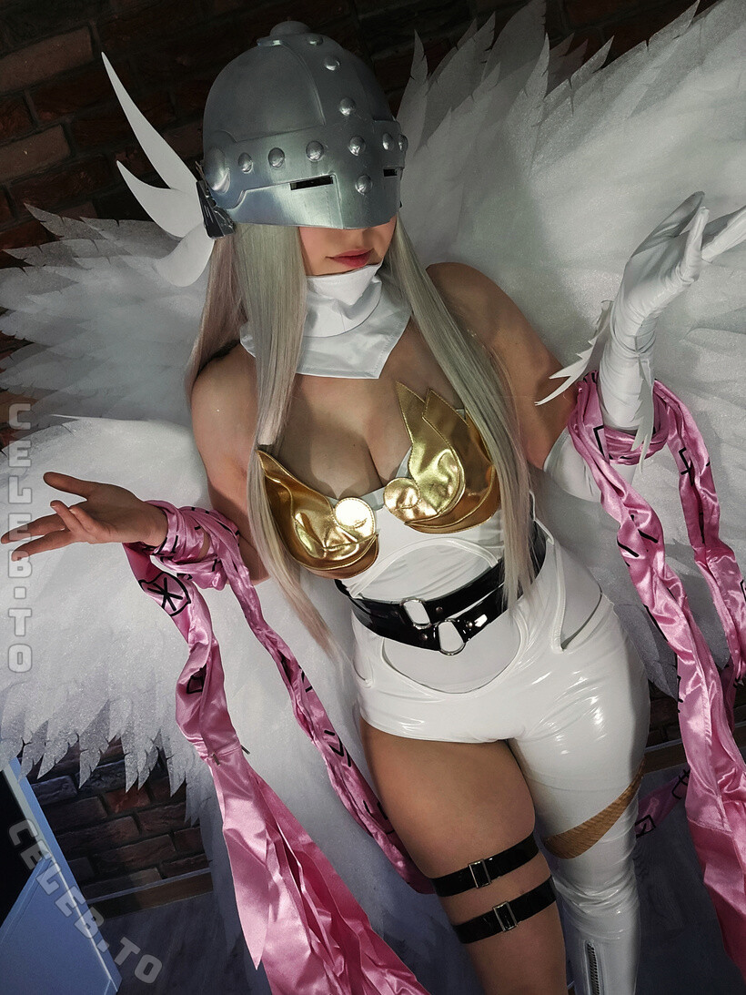 ochaki.cos nude photo 9