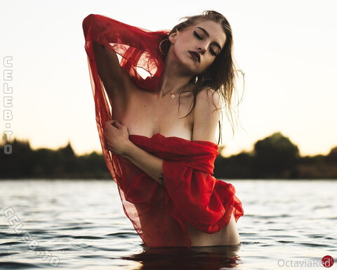 Octavia Red nude photo 9