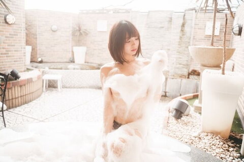 Ogata Mariko Fantia nude photo 22