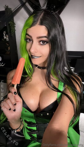 ohKayBunny nude photo 1
