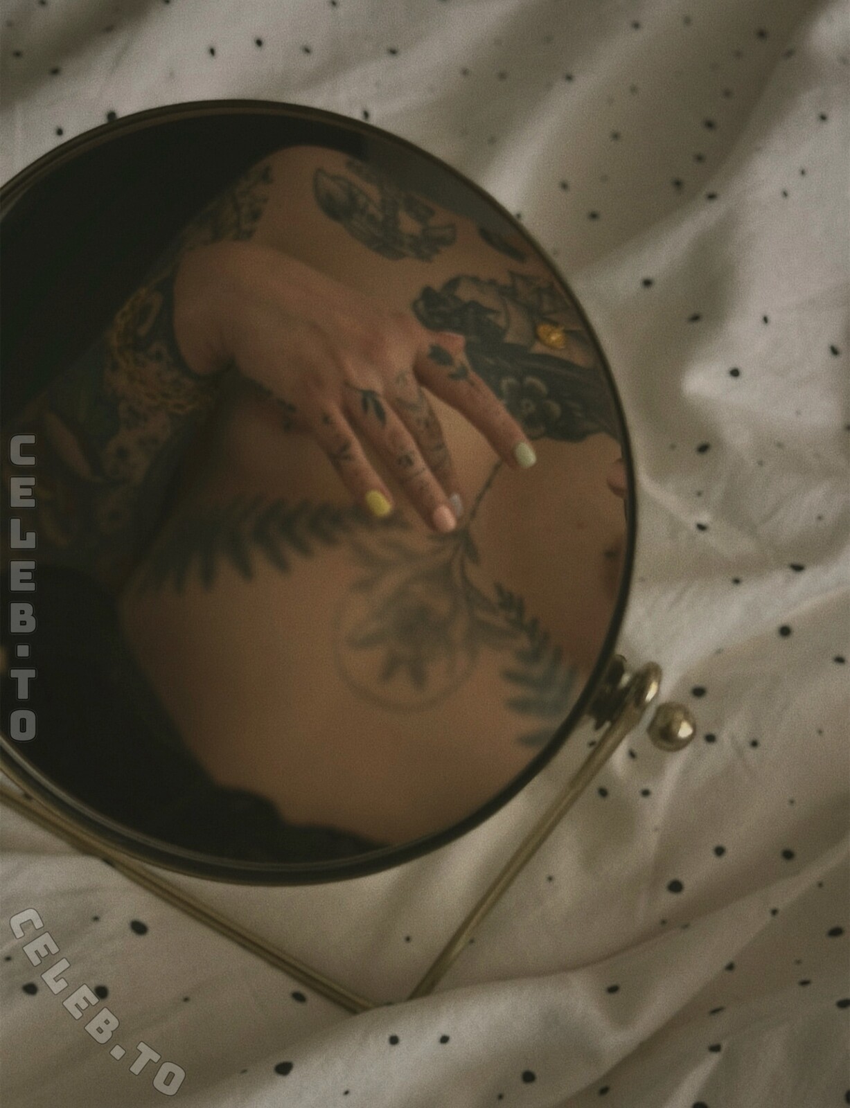 Ohmymind nude photo 2