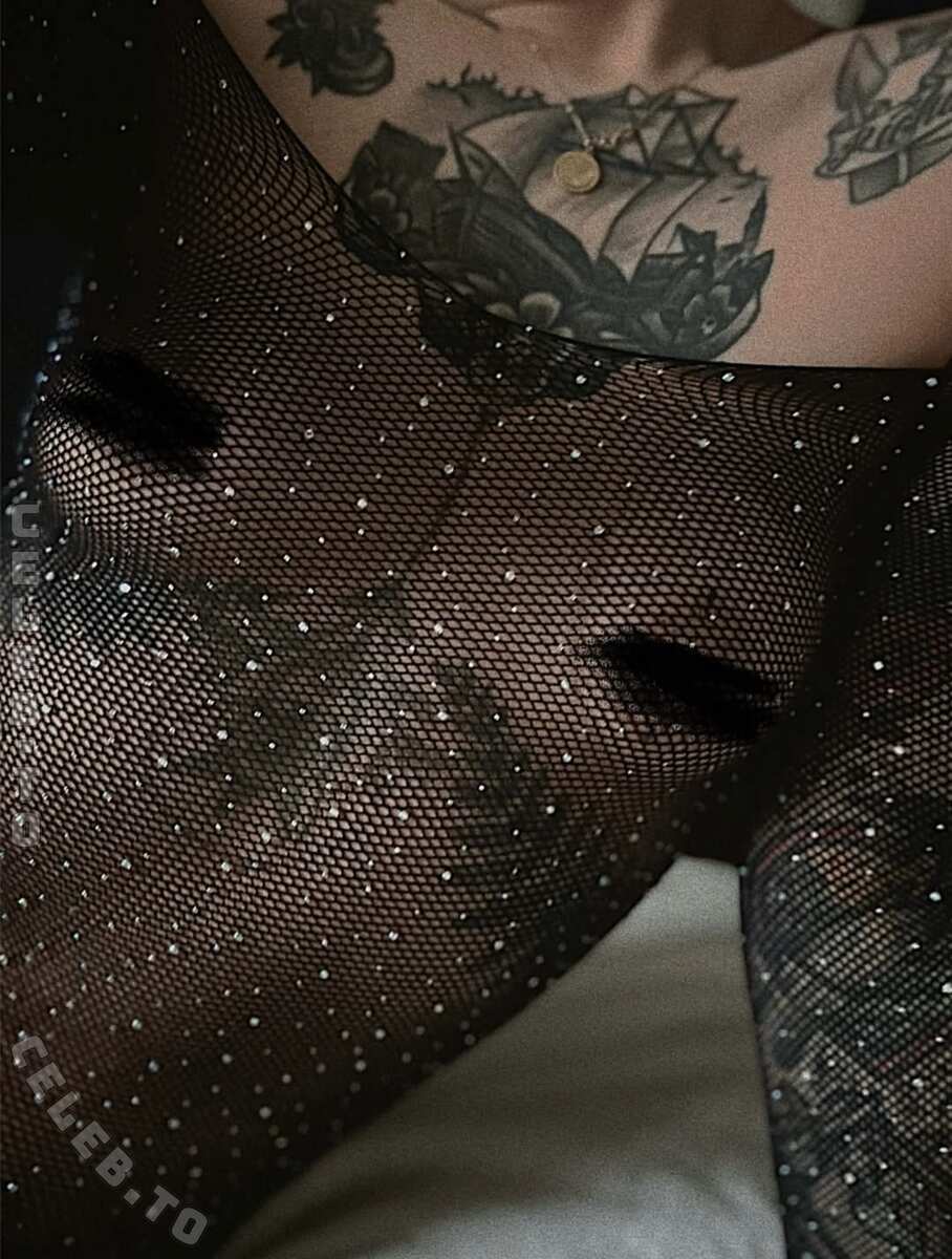 Ohmymind nude photo 3