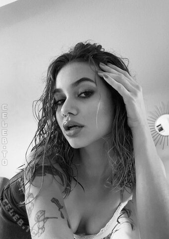 Ohneklamotte – Pictures from her old Instagram account