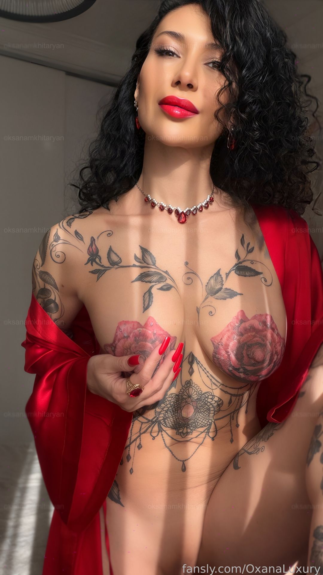 Oksana Mkhitaryan nude photo 4