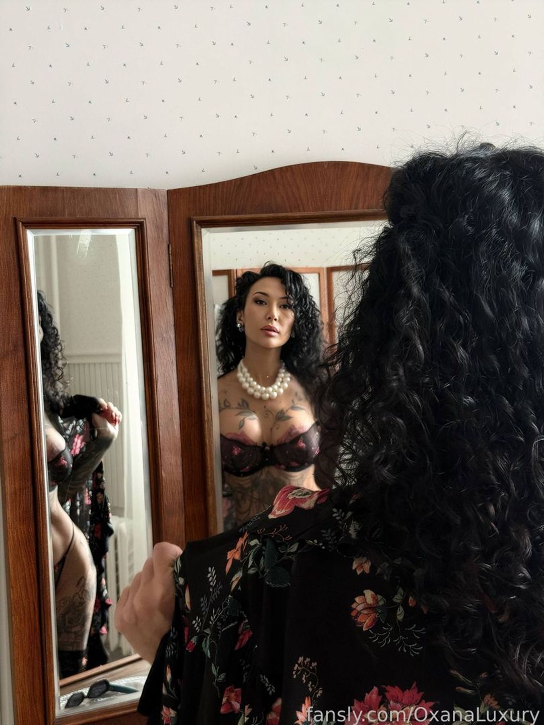 Oksana Mkhitaryan nude photo 13