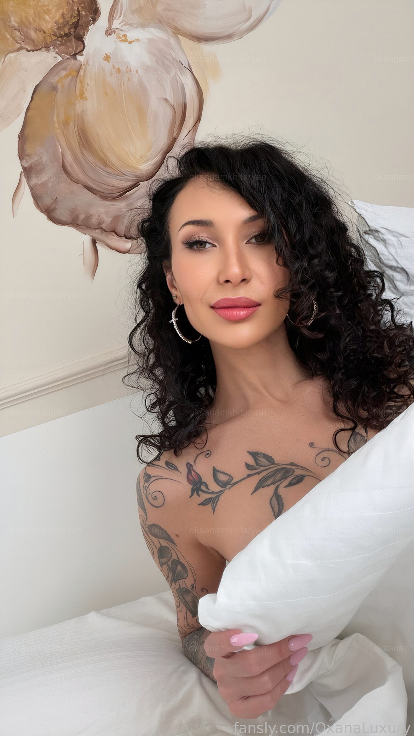 Oksana Mkhitaryan nude photo 15