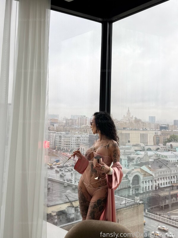 Oksana Mkhitaryan nude photo 8