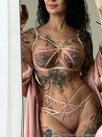 Oksana Mkhitaryan nude photo 91