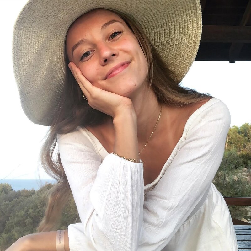 Olaczka nude photo 20