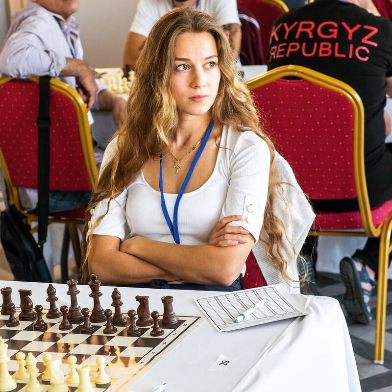 Olaczka nude photo 35