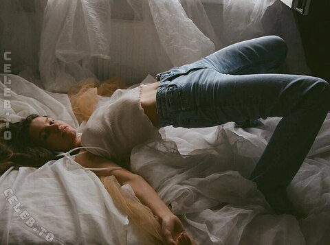 Olga Obumova nude photo 3